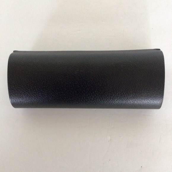 BURBERRY LEATHER GLASSES CASE - Picture 5 of 7